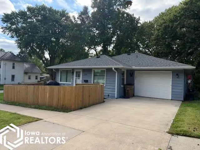 902 Central Avenue, Bedford, IA 50833 - #1