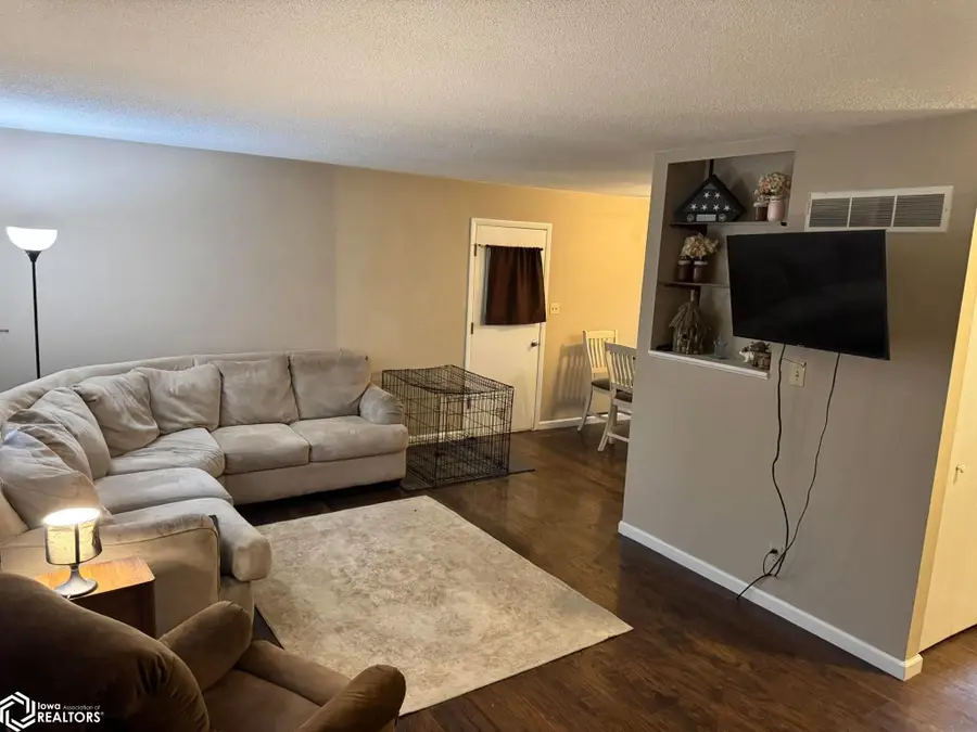 355 N 17th Street, Hamilton, IL 62341 - #3