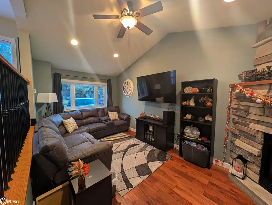 716 9th Ne, Mason City, IA 50401 - #2