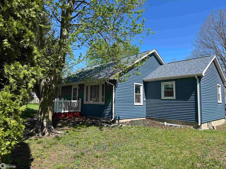 306 Oak Street, Keosauqua, IA 52565 - #2