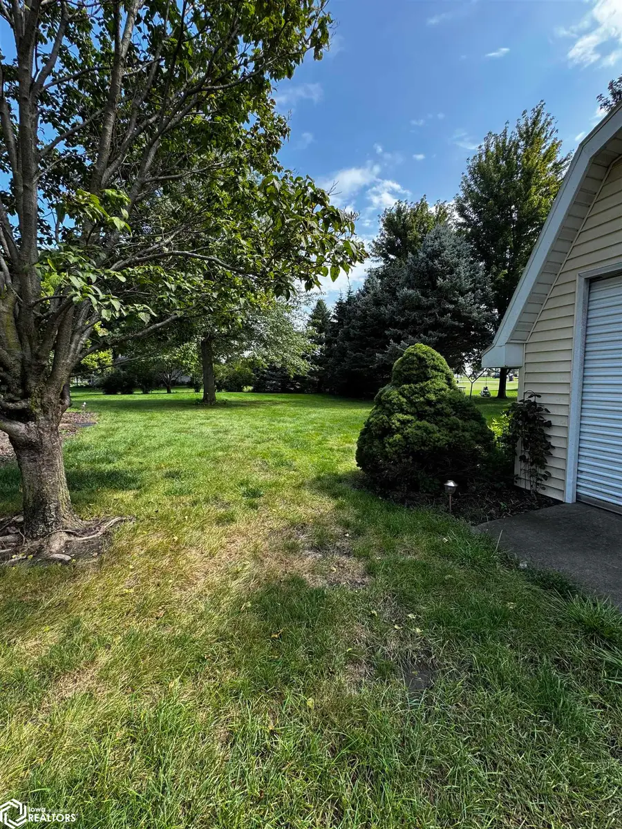 605 Laurel Drive, Wapello, IA 52653 - #3