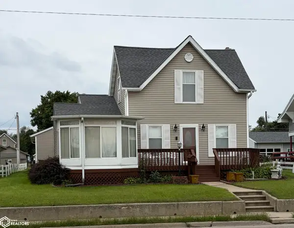 410 N 3rd Avenue, Marshalltown, IA 50158
