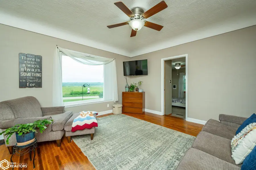 3582 158th Avenue, Carlisle, IA 50047 - #2