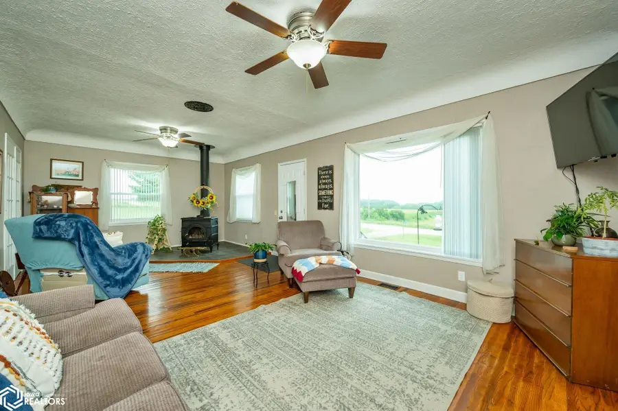 3582 158th Avenue, Carlisle, IA 50047 - #3