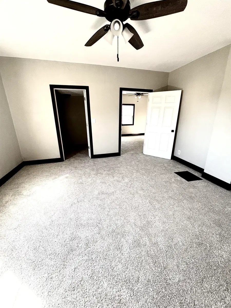 311 W Nevada Street, Marshalltown, IA 50158 - #3