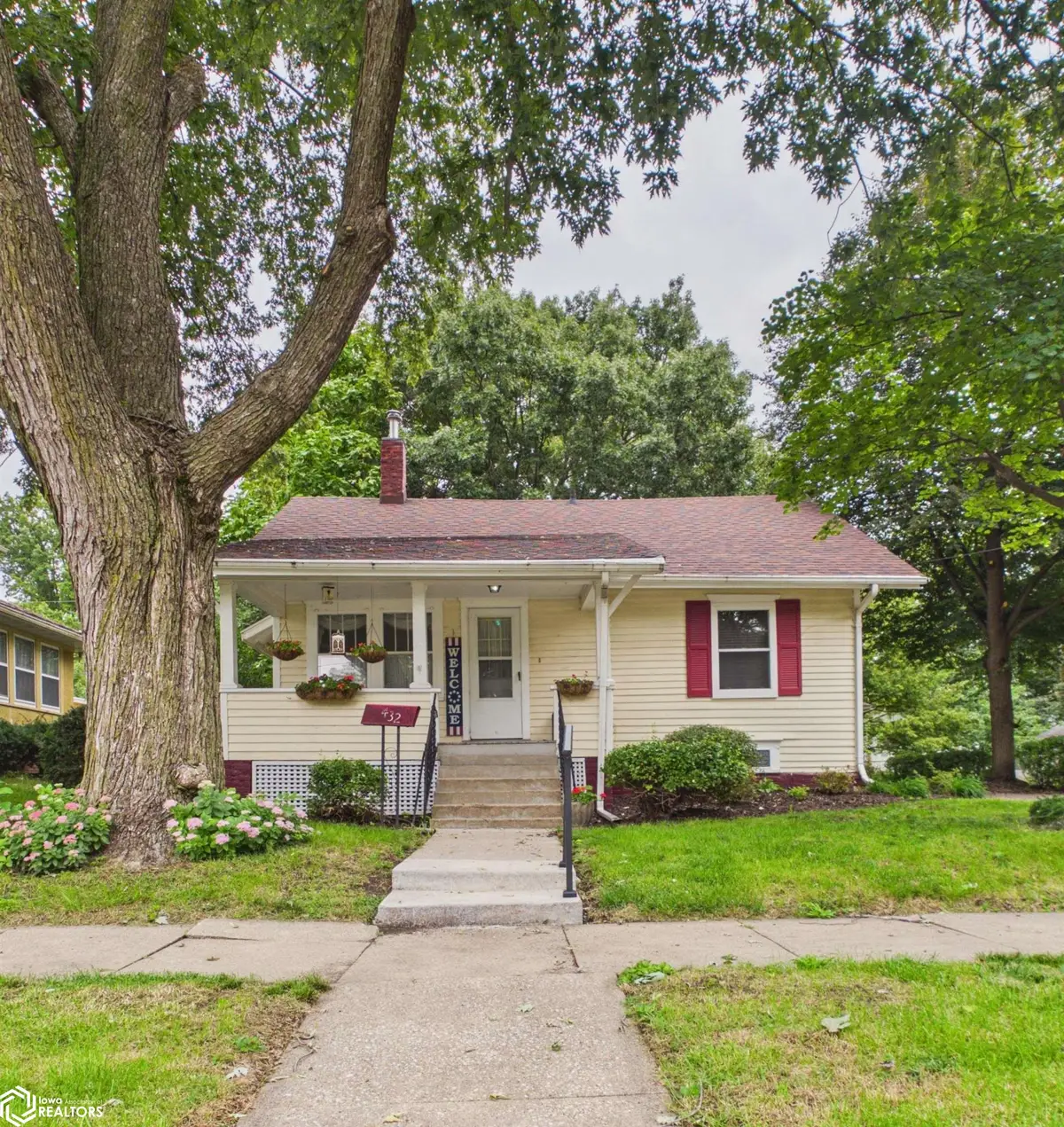 432 N 9th Street, Oskaloosa, IA 52577 - #1