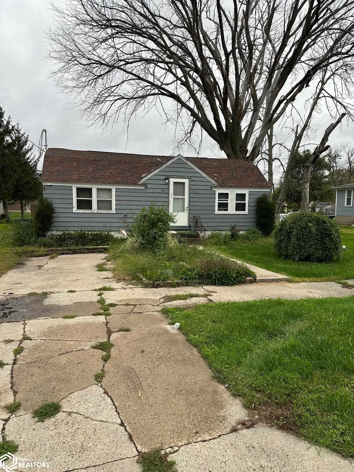 711 N Wright Avenue, Eagle Grove, IA 50533 - #1