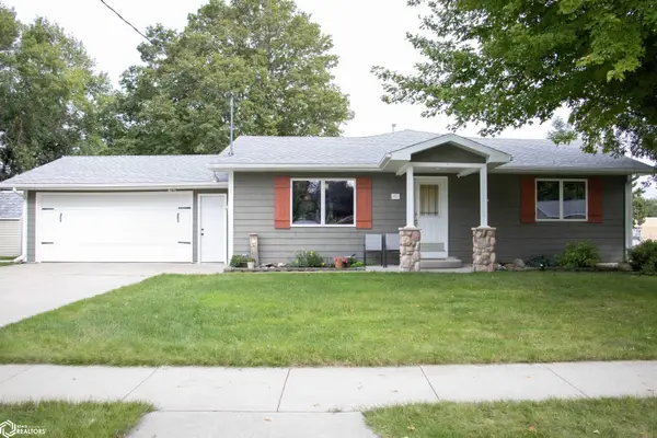 902 S 12th Street, Clear Lake, IA 50428