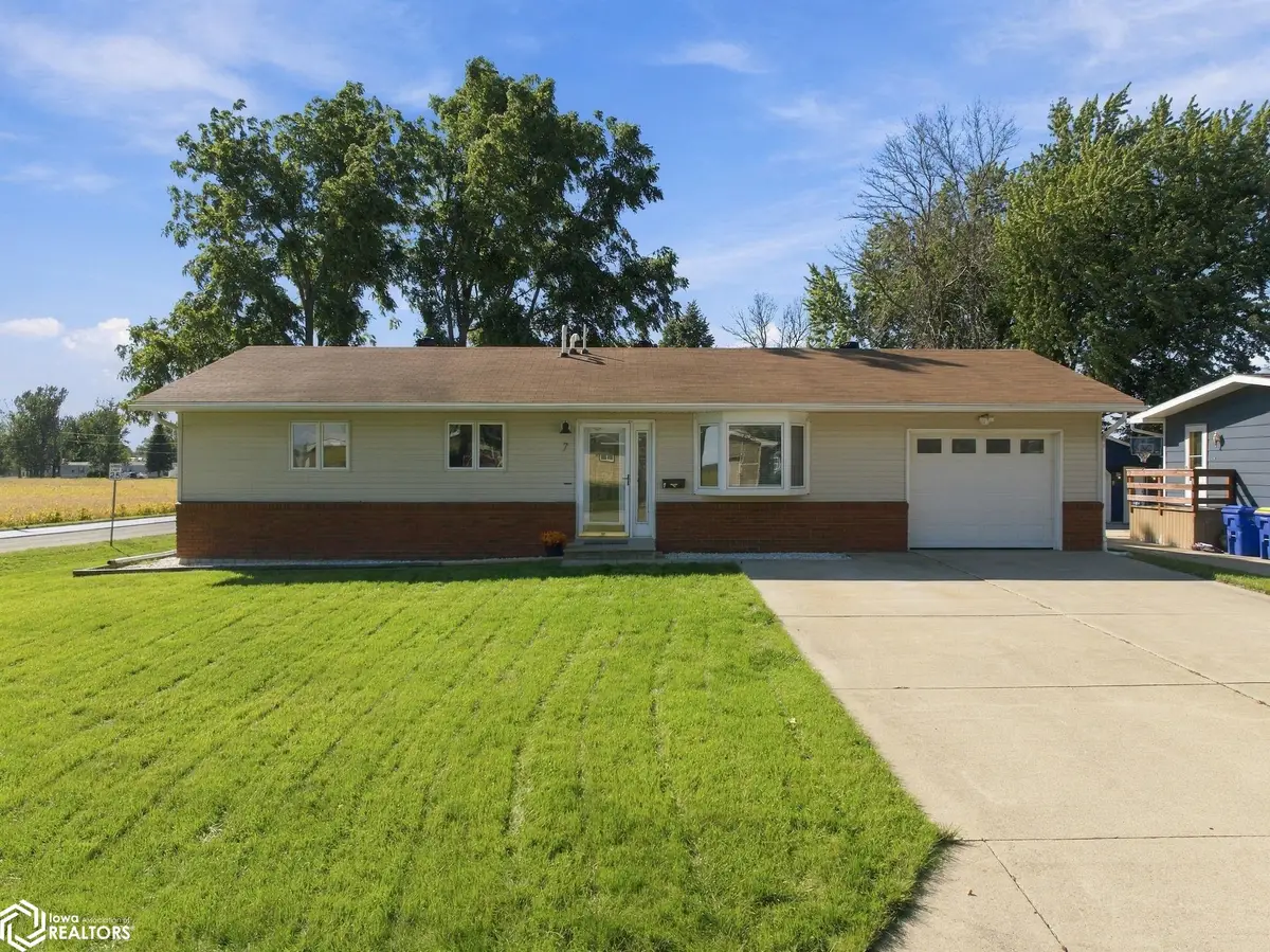 7 Parkwood Place, Garner, IA 50438 - #1