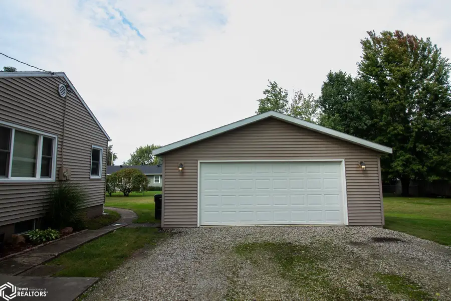 1005 Glenwood Avenue, Ottumwa, IA 52501 - #2