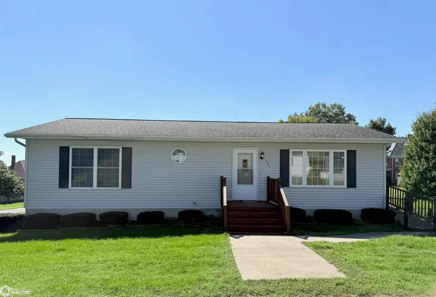 503 6th Street, Bonaparte, IA 52620 - #2