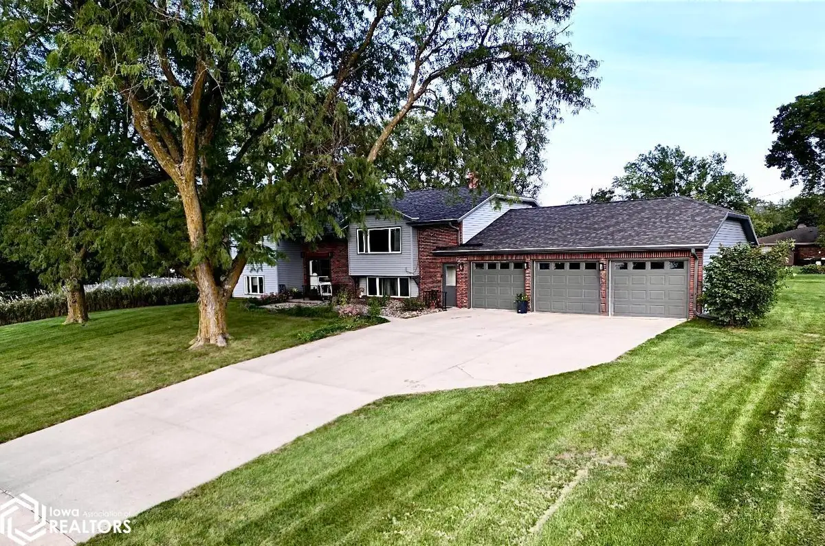 2000 Chestnut Street, Atlantic, IA 50022 - #1