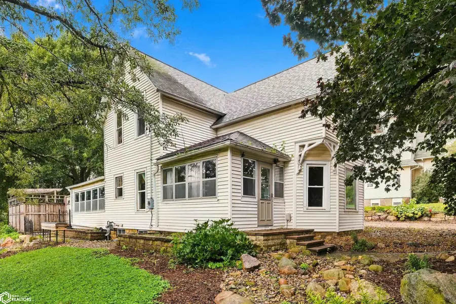 2217 Knapp Avenue, Marshalltown, IA 50158 - #3