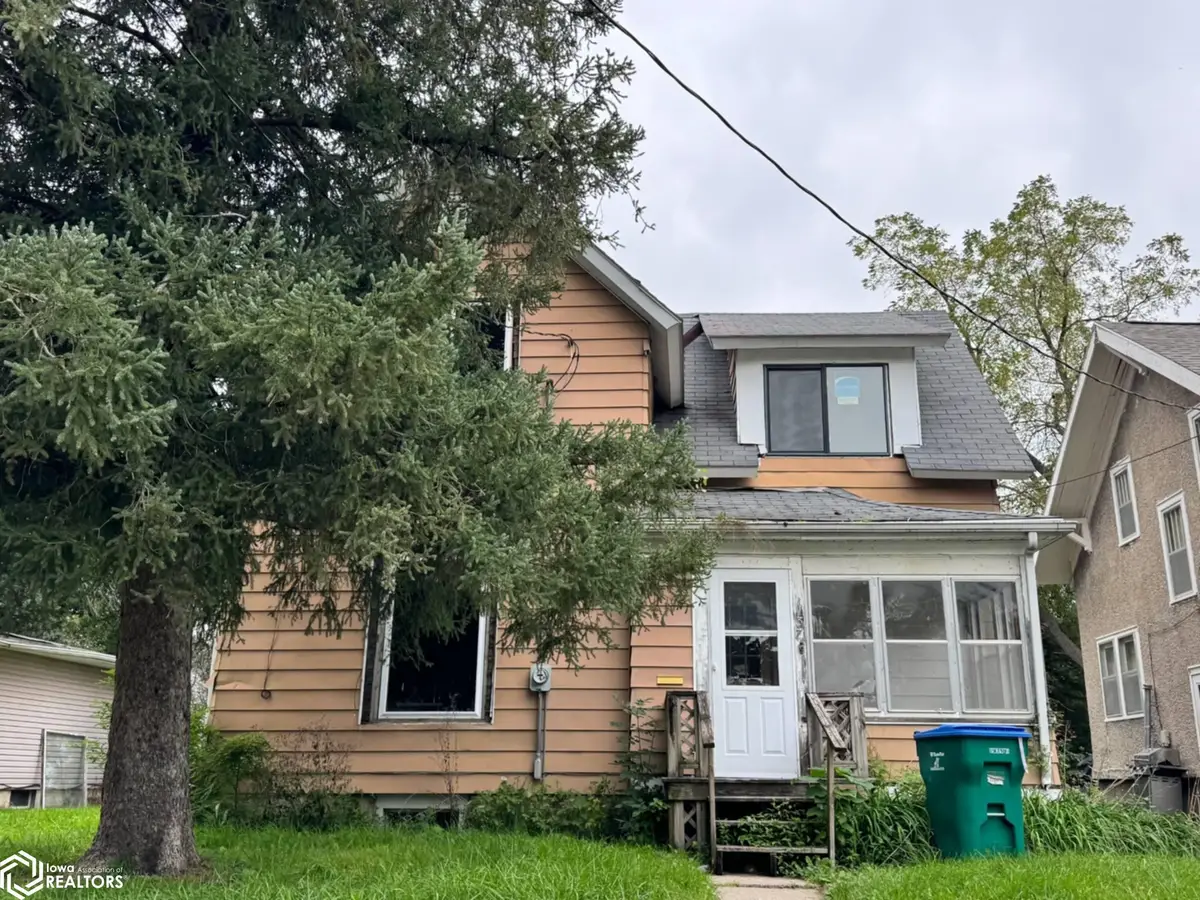 1137 3rd Street, Webster City, IA 50595 - #1