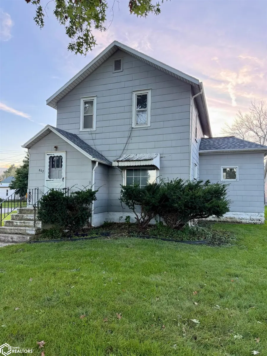 807 6th Street, Grundy Center, IA 50638 - #2