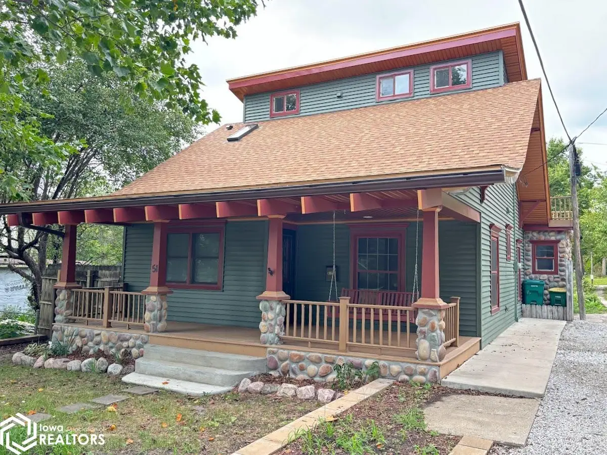 51 W Kirkwood Avenue, Fairfield, IA 52556 - #1