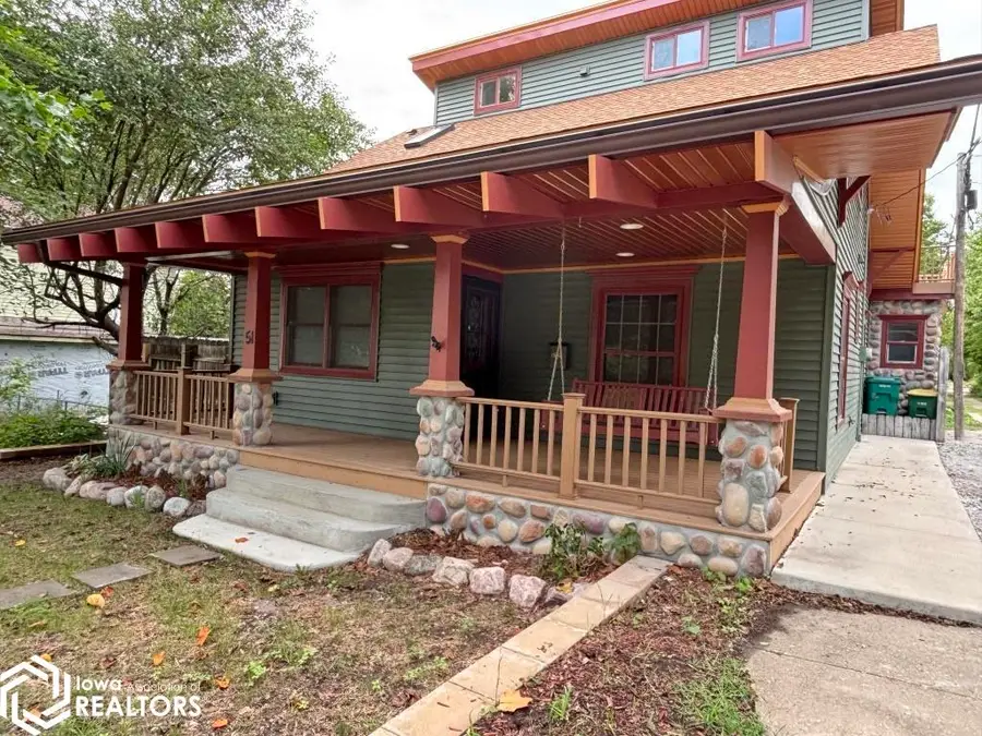 51 W Kirkwood Avenue, Fairfield, IA 52556 - #3