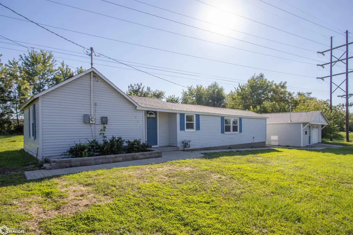 515 W 5th Street, Washington, IA 52353 - #1