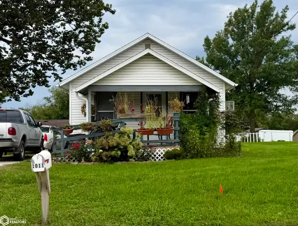 1011 North 7th Street, Chariton, IA 50049