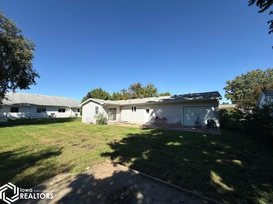 2219 Gilbert Street, Burlington, IA 52601 - #3