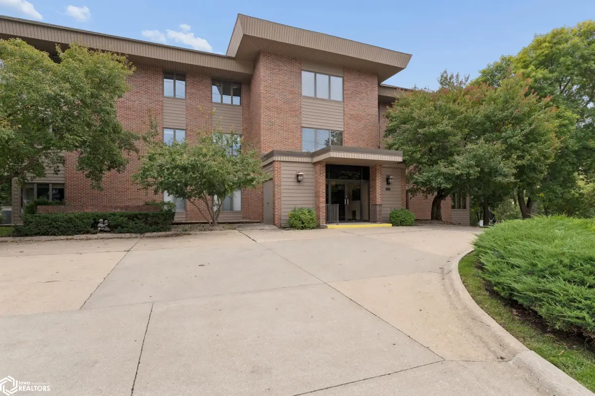 361 S Pennsylvania Avenue #1-C, Mason City, IA 50401 - #1