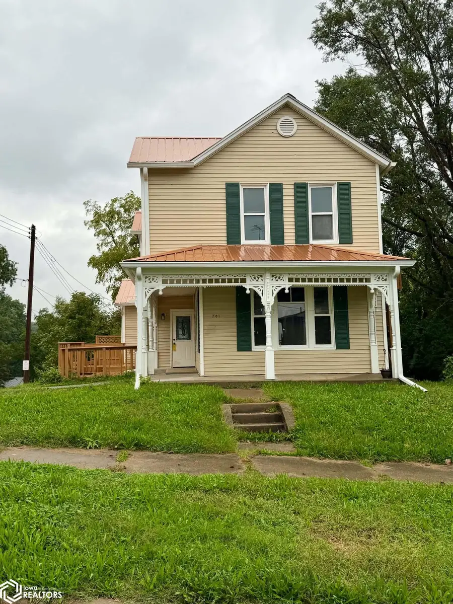 701 E 2nd Street, Ottumwa, IA 52501 - #2