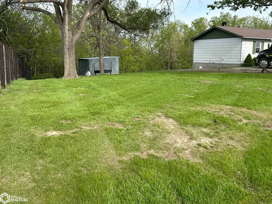 19700 Lakeview Rd, Leon, IA 50144 - #2