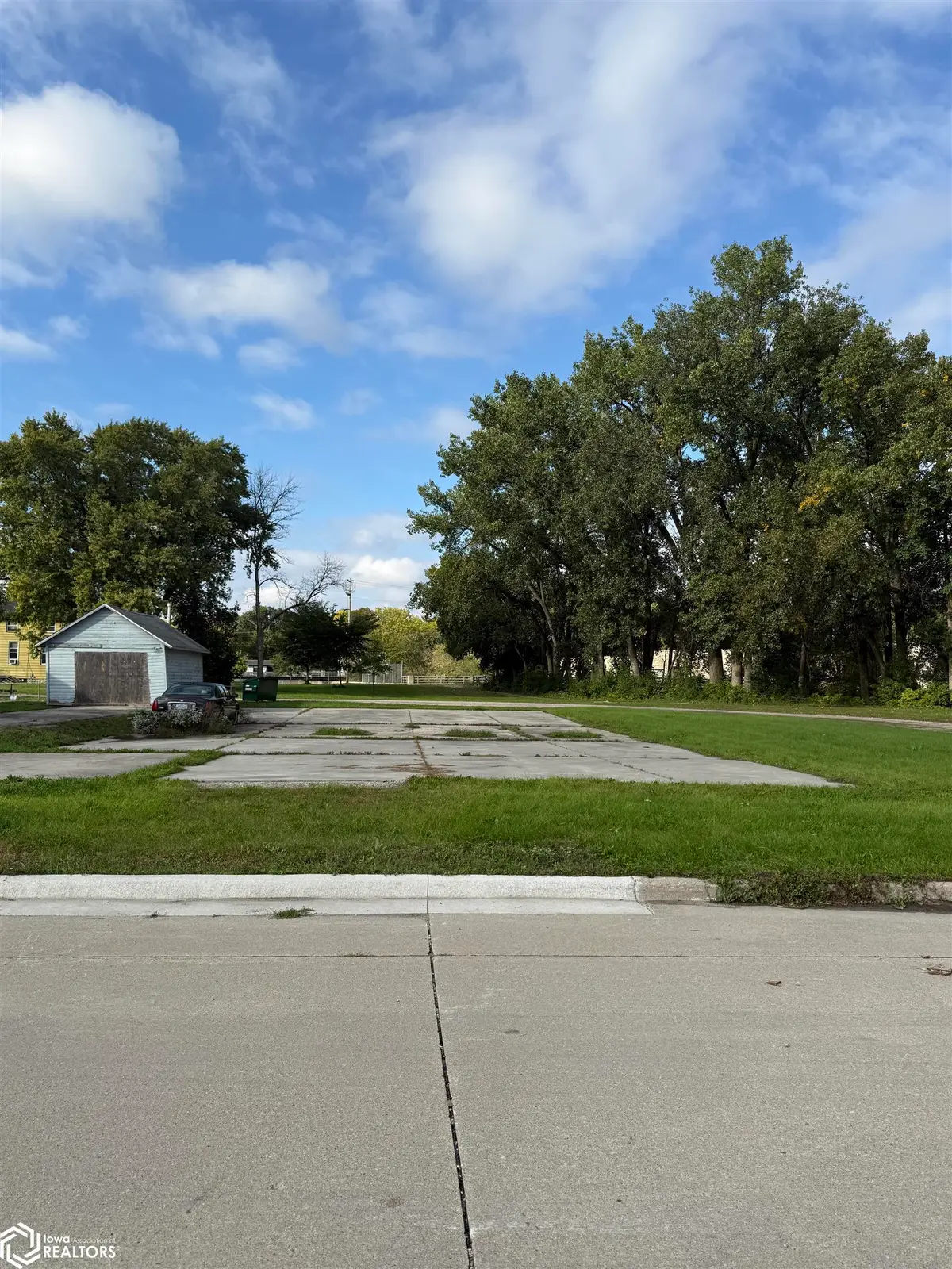 NA Madison, Mason City, IA 50401 - #1