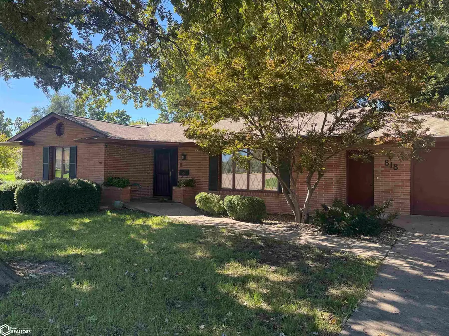 818 S 17th Street, Centerville, IA 52544 - #2