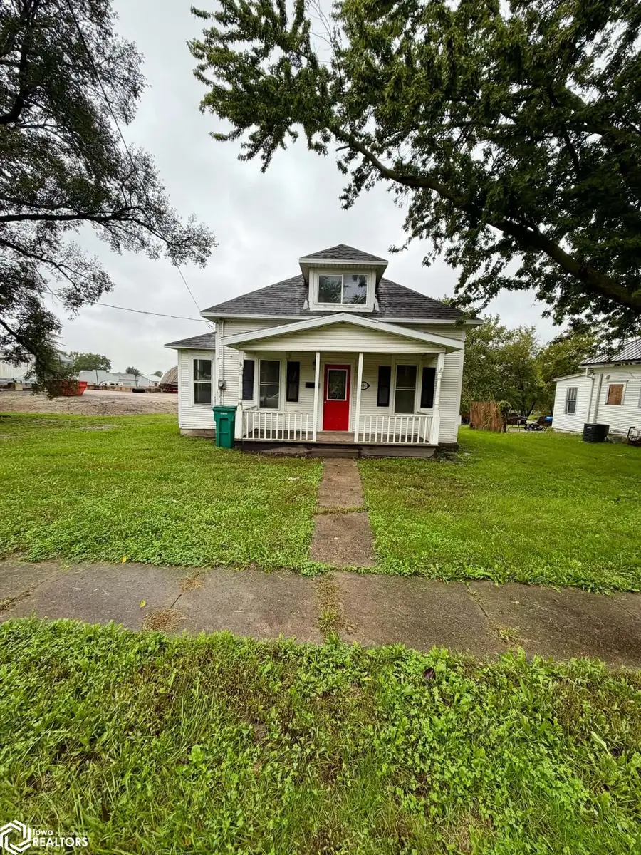 404 S Railroad Street, Bloomfield, IA 52537 - #2