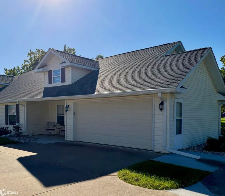 2635 Mount Pleasant Street #101, Burlington, IA 52601 - #2
