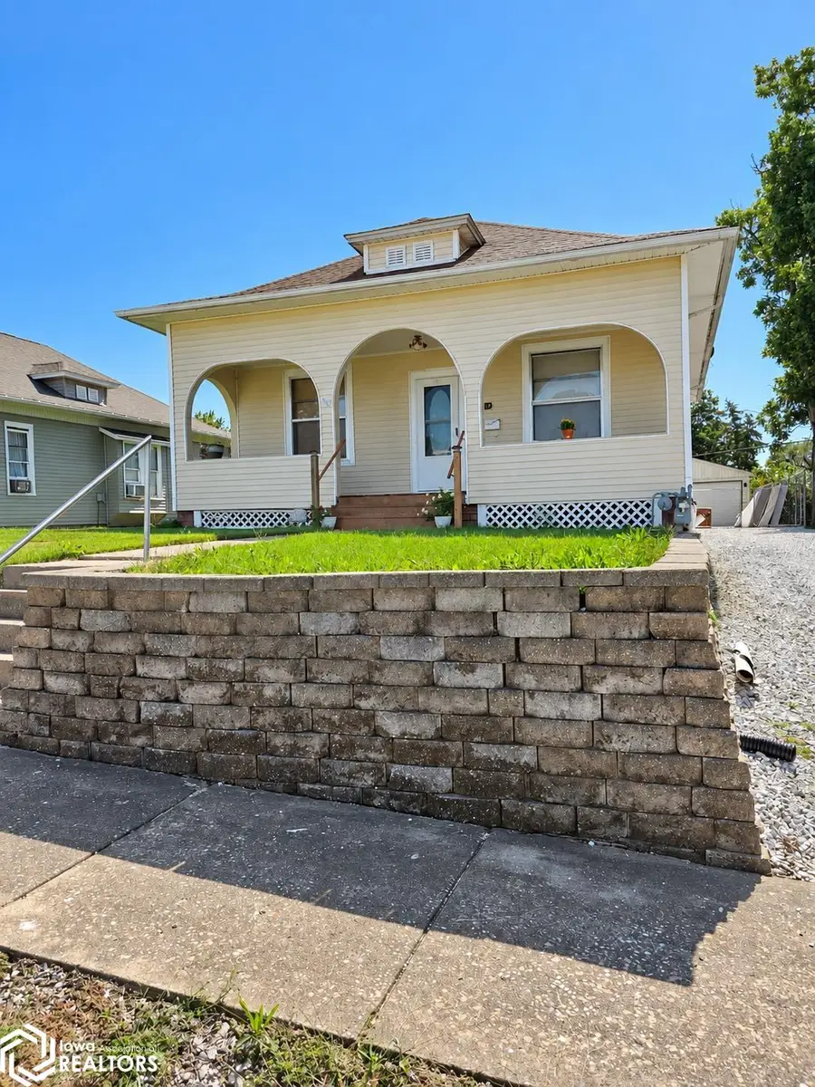 1110 Walnut Street, Hamilton, IL 62341 - #2