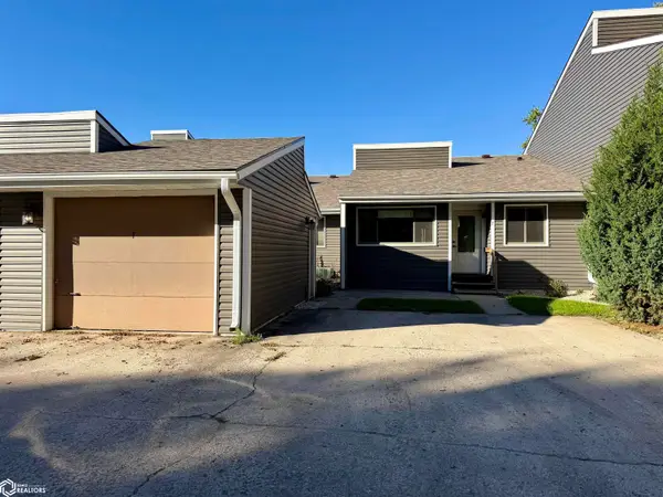 1010 Village Rd #7 #7, Clear Lake, IA 50428