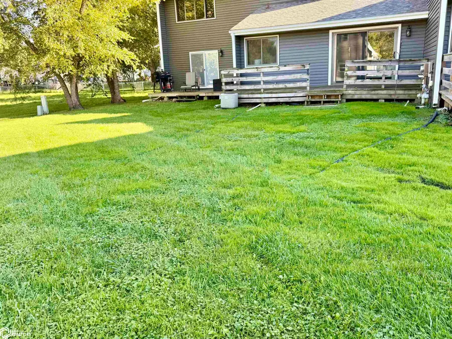 1010 Village Rd #7 #7, Clear Lake, IA 50428 - #3
