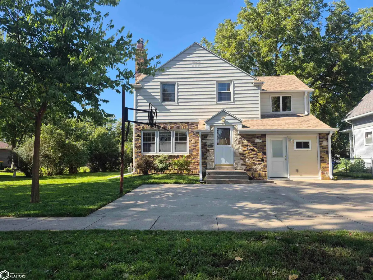 716 S Jones Street, Algona, IA 50511 - #1