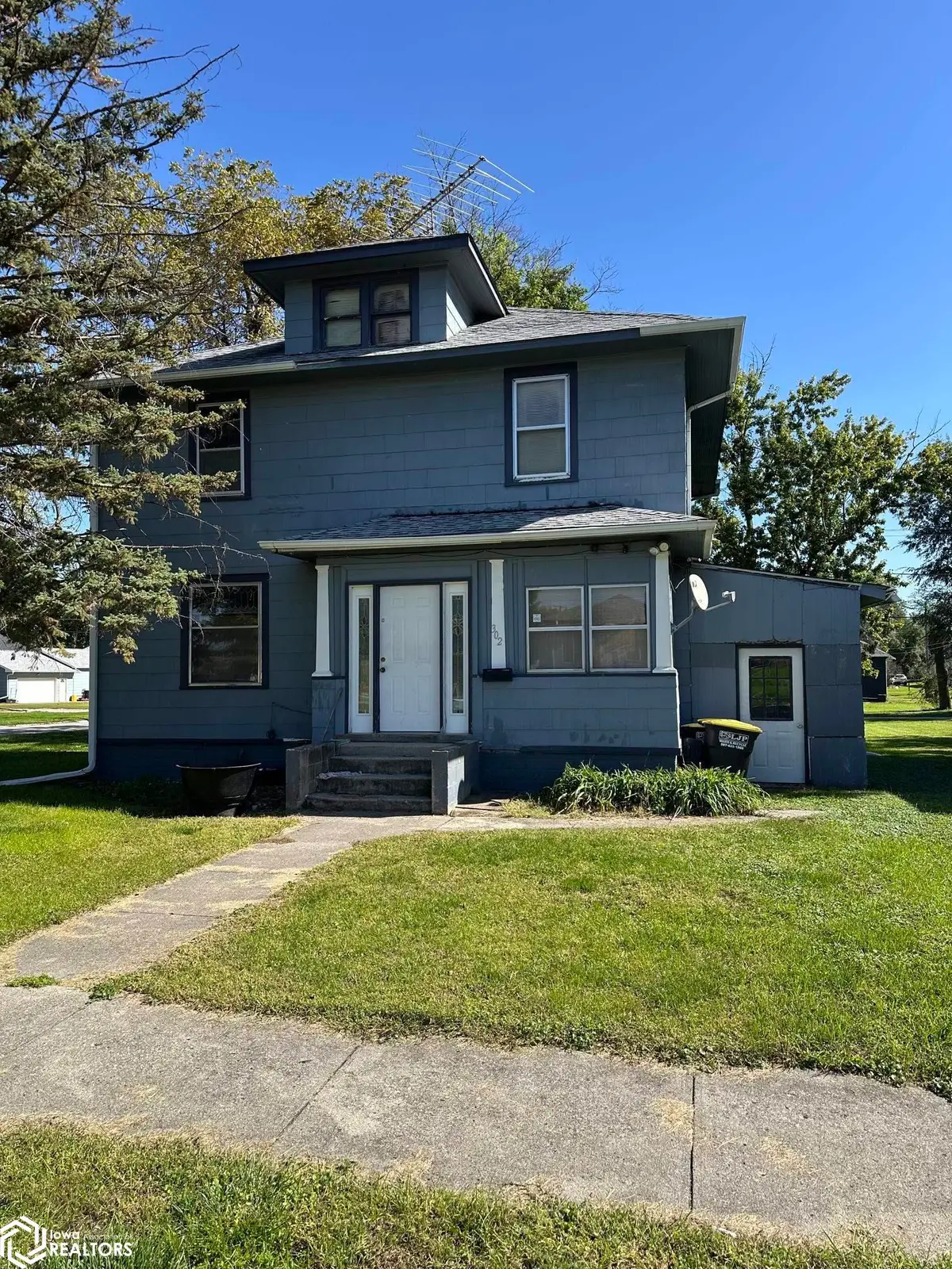 302 S Lucas Avenue, Eagle Grove, IA 50533 - #1