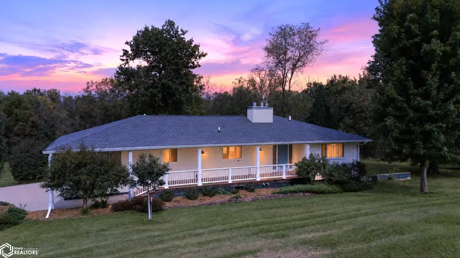 1506 Clinton Street, Marshalltown, IA 50158 - #3