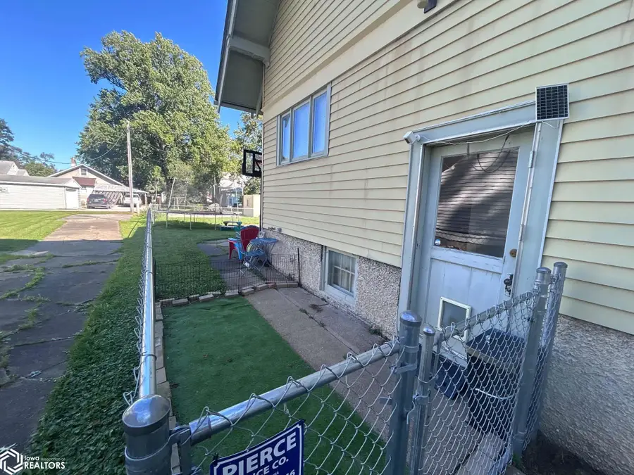 505 Chester Avenue, Ottumwa, IA 52501 - #3