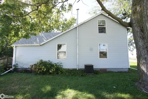 348 Oak Street, Kamrar, IA 50132