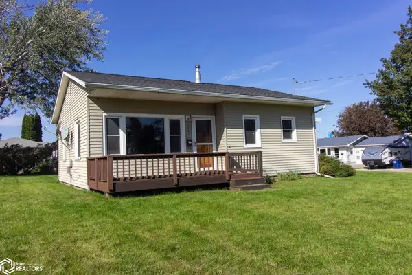 1401 F Avenue, Vinton, IA 52349