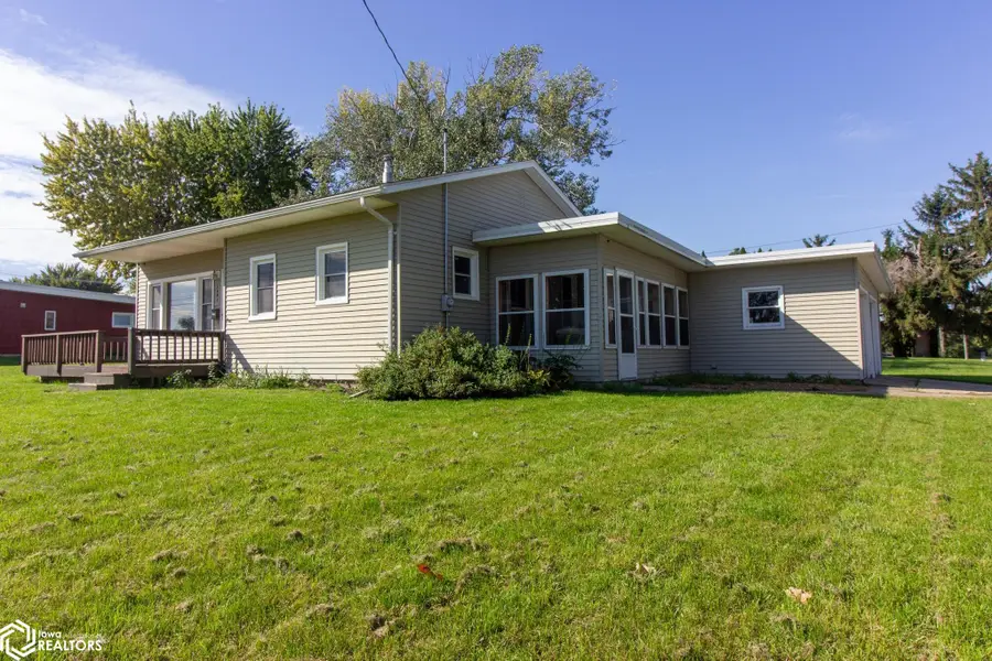 1401 F Avenue, Vinton, IA 52349 - #2