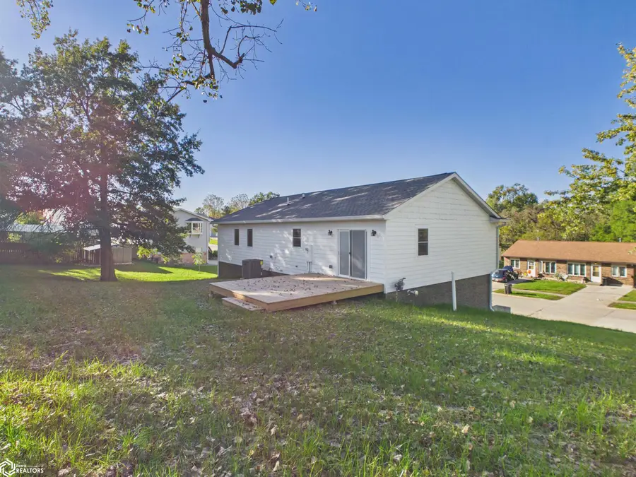 1114 Jay Street, Ottumwa, IA 52501 - #3