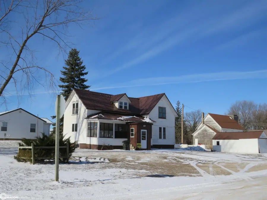 109 S 5th St., Mallard, IA 50562 - #2