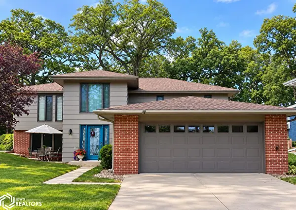 1810 W 5th Avenue N, Clear Lake, IA 50428