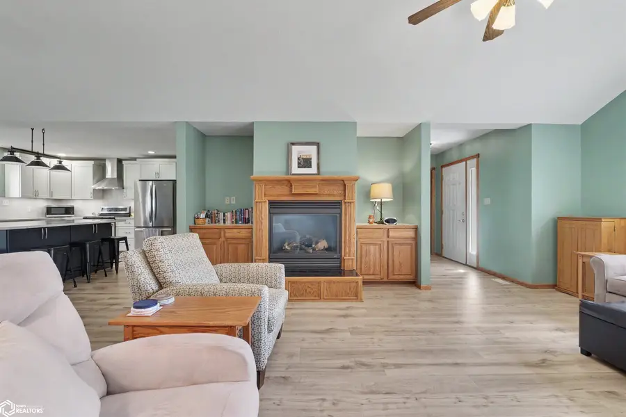 904 Kester Road, Marshalltown, IA 50158 - #2