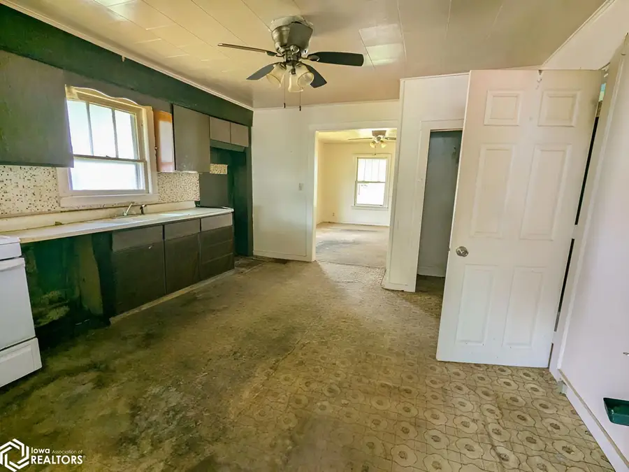 3012 Avenue K, Fort Madison, IA 52627 - #3
