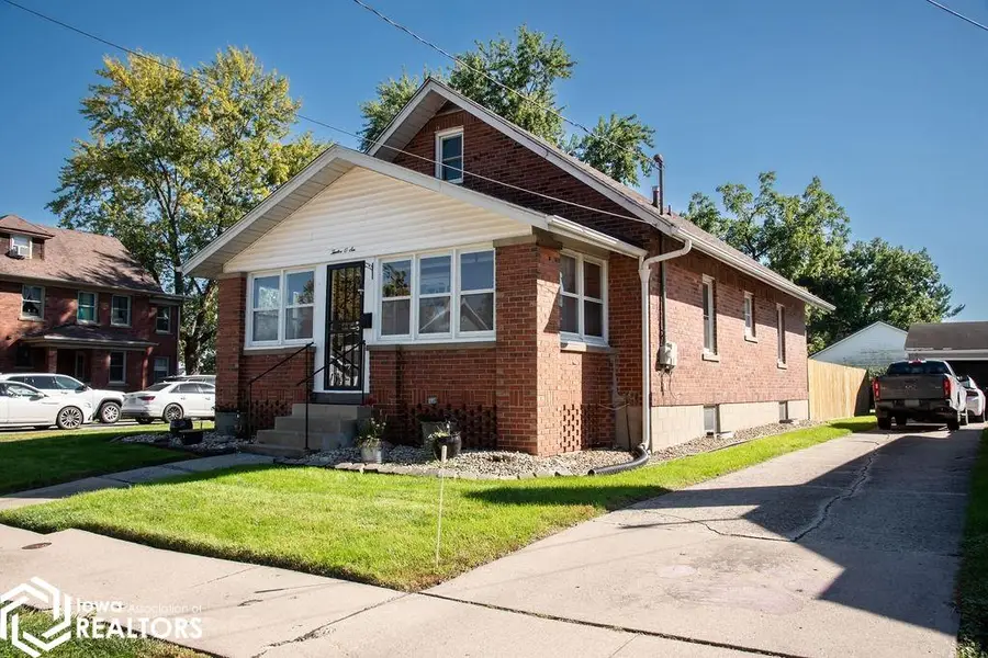 1206 Greenwood, Ottumwa, IA 52501 - #3