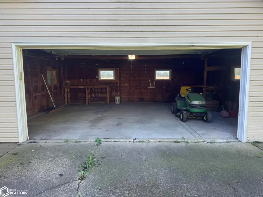409 W Sheppard Street, Dows, IA 50071 - #3