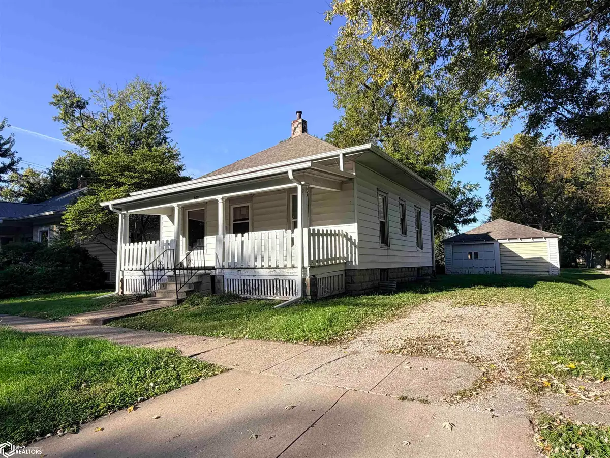 608 S 5th Street, Fairfield, IA 52556 - #1