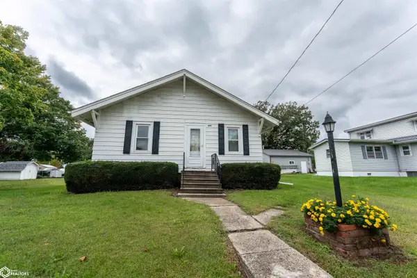 607 Harrison Street, Melcher-Dallas, IA 50062
